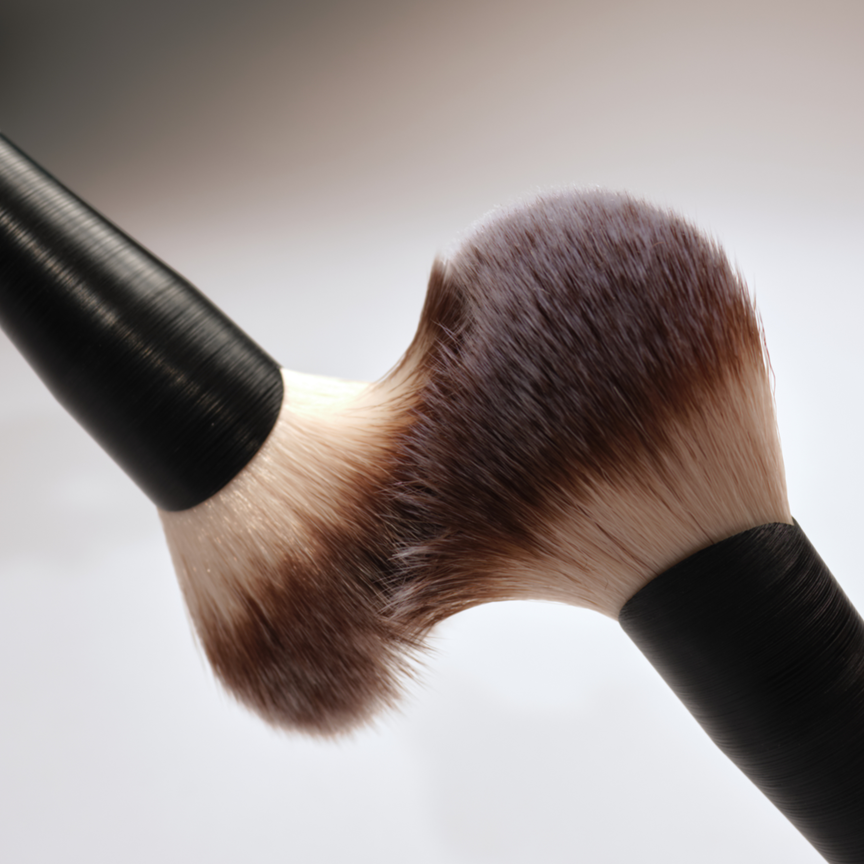 SOPHIA MAE bronzer brush powder.