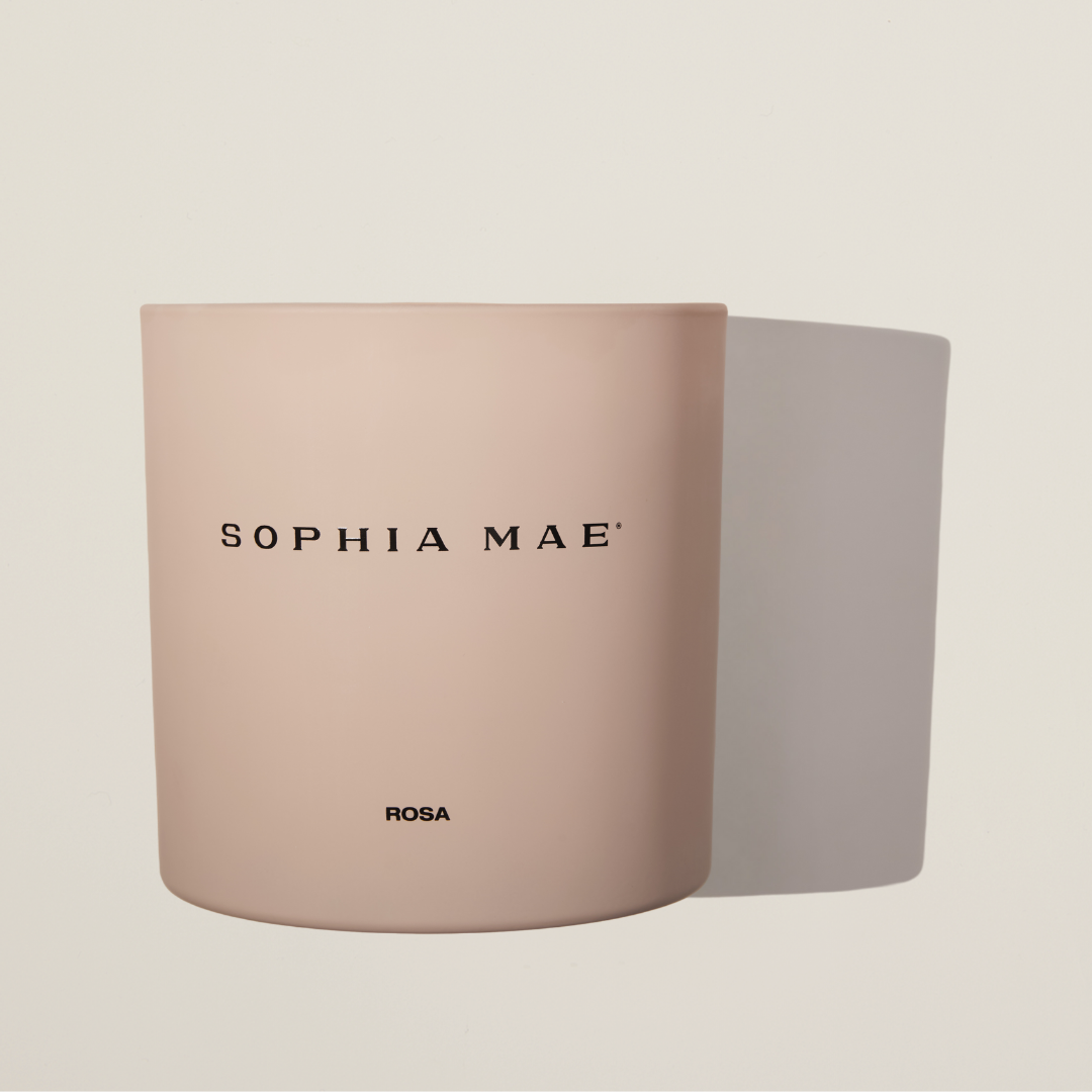 Rosa soy wax candle in large size – a statement piece that brings sweetness, romance, and warmth into your home.