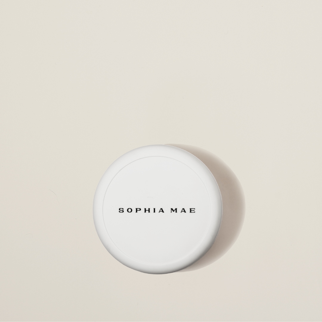 Tan Blusher – lightweight bronzed cream blush with a natural, tanned finish for cheeks, forehead, and lips.