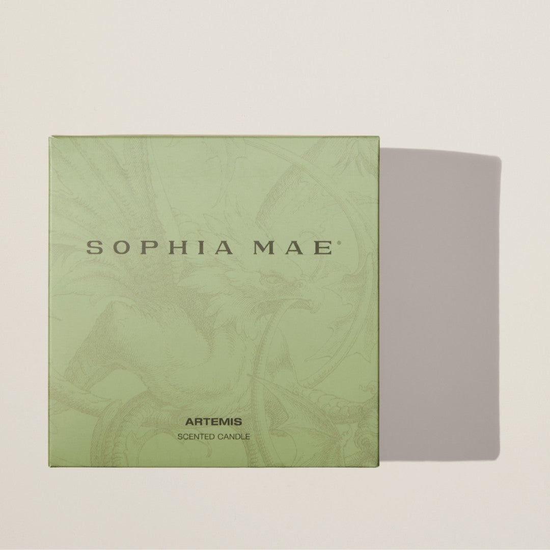 Luxury floral and herbal scented candle – Artemis fills your space with energy and calm through bright citrus and botanical notes.