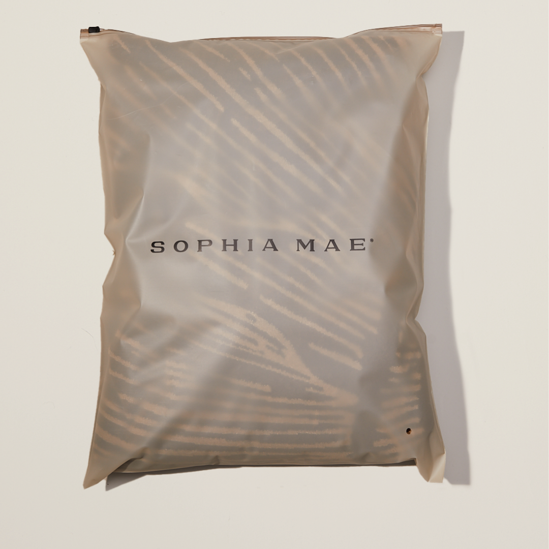 SOPHIA MAE Beach Towel 02 – plush 100x200 cm towel with 550 GSM thickness, offering comfort, elegance, and sun-soaked summer vibes.”