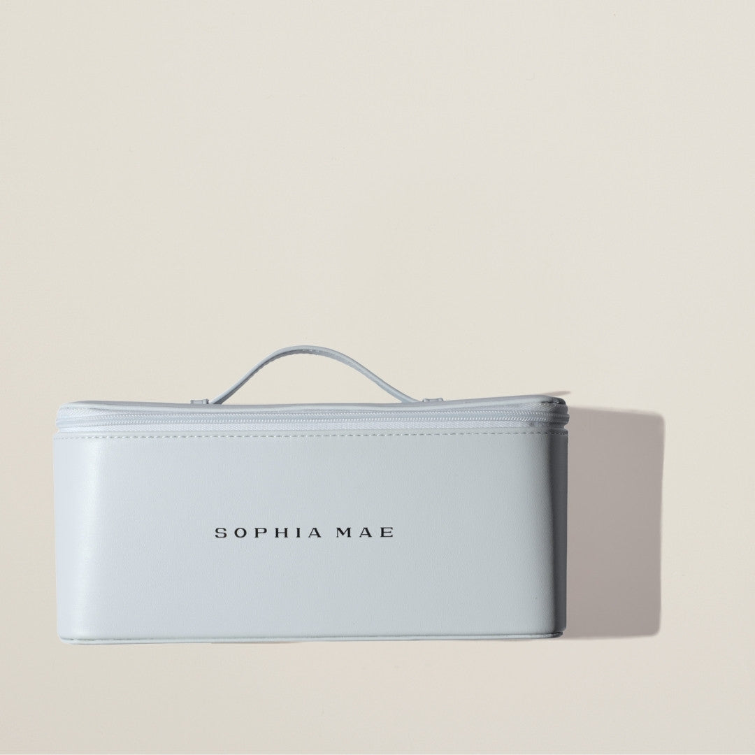 Monica Geuze makeup case.