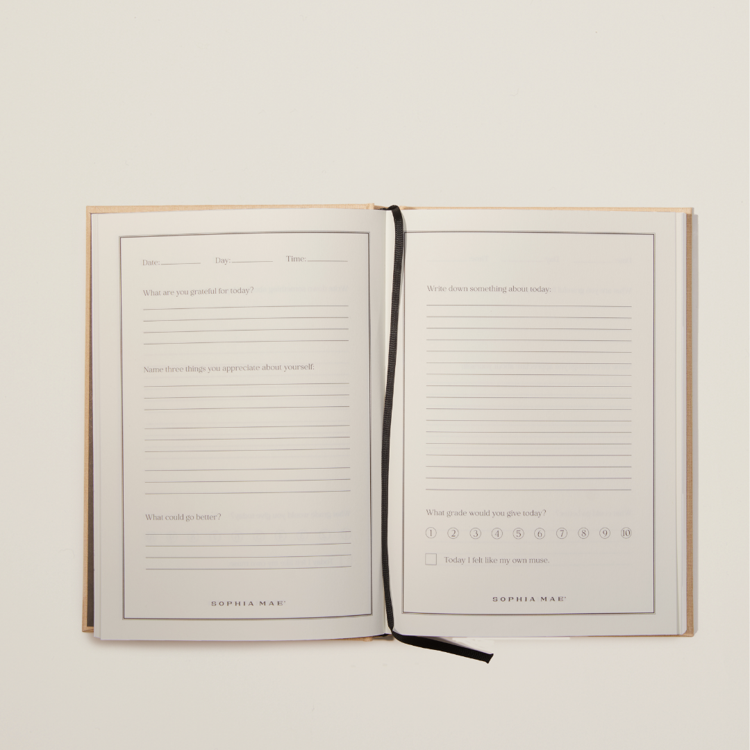 SOPHIA MAE Gratitude Journal – elegant guided journal with thoughtful prompts to inspire self-reflection, mindfulness, and daily gratitude.
