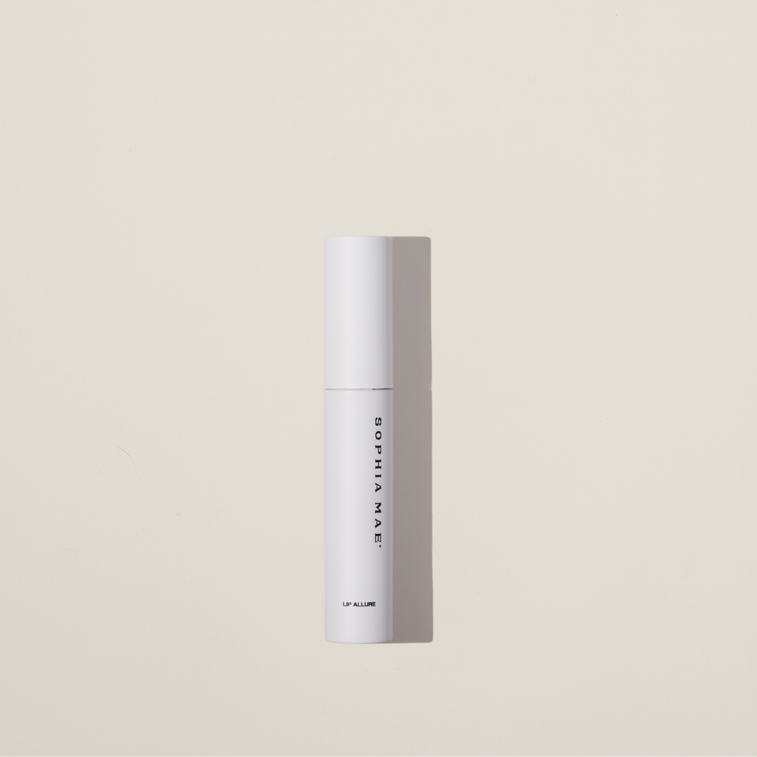 Shiny lip gloss with nourishing ingredients – Lip Allure delivers a 3D effect and sensual shine in three flattering shades.