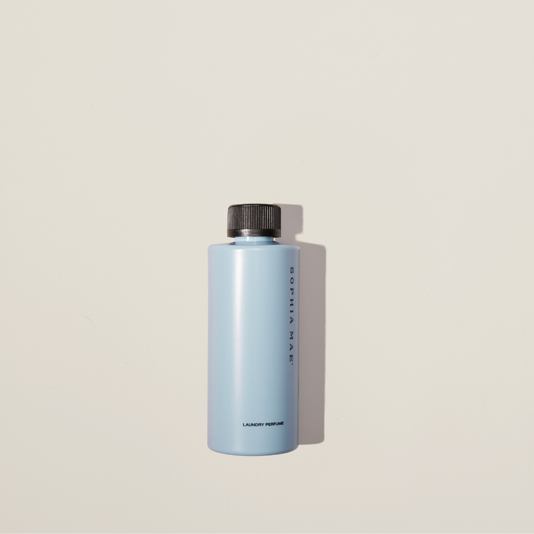 Luxury laundry perfume SOPHIA MAE – Midnight Melody infuses clothing and bedding with a long-lasting, calming floral-musky fragrance.