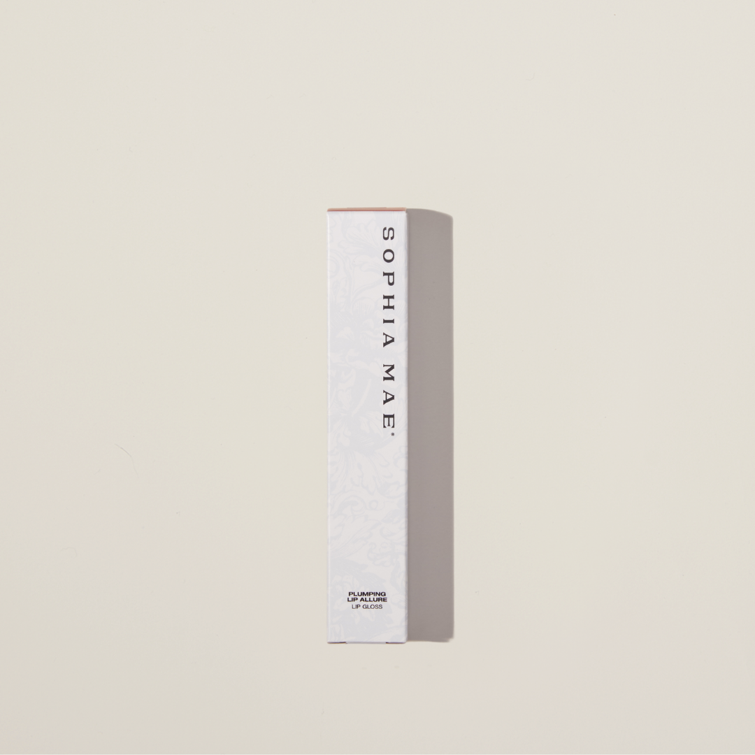 Non-sticky plumping lip gloss with long-lasting hydration – perfect for adding shine, fullness, and color in one step.