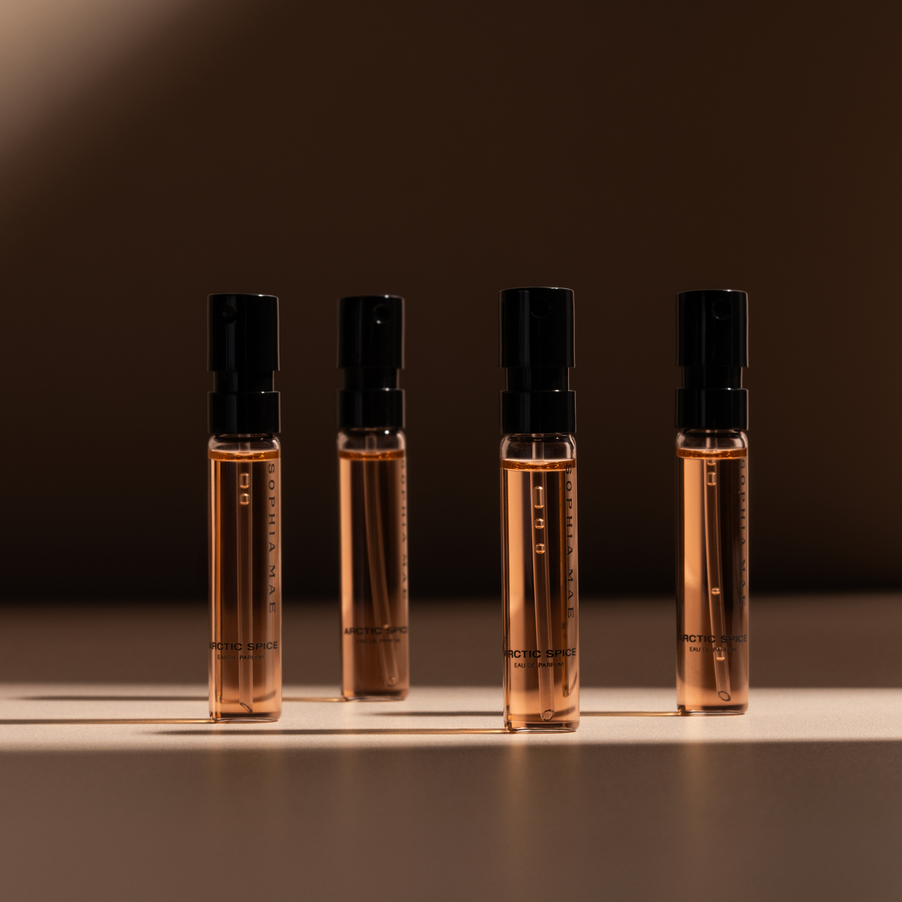 Rich, soft eau de parfum sample