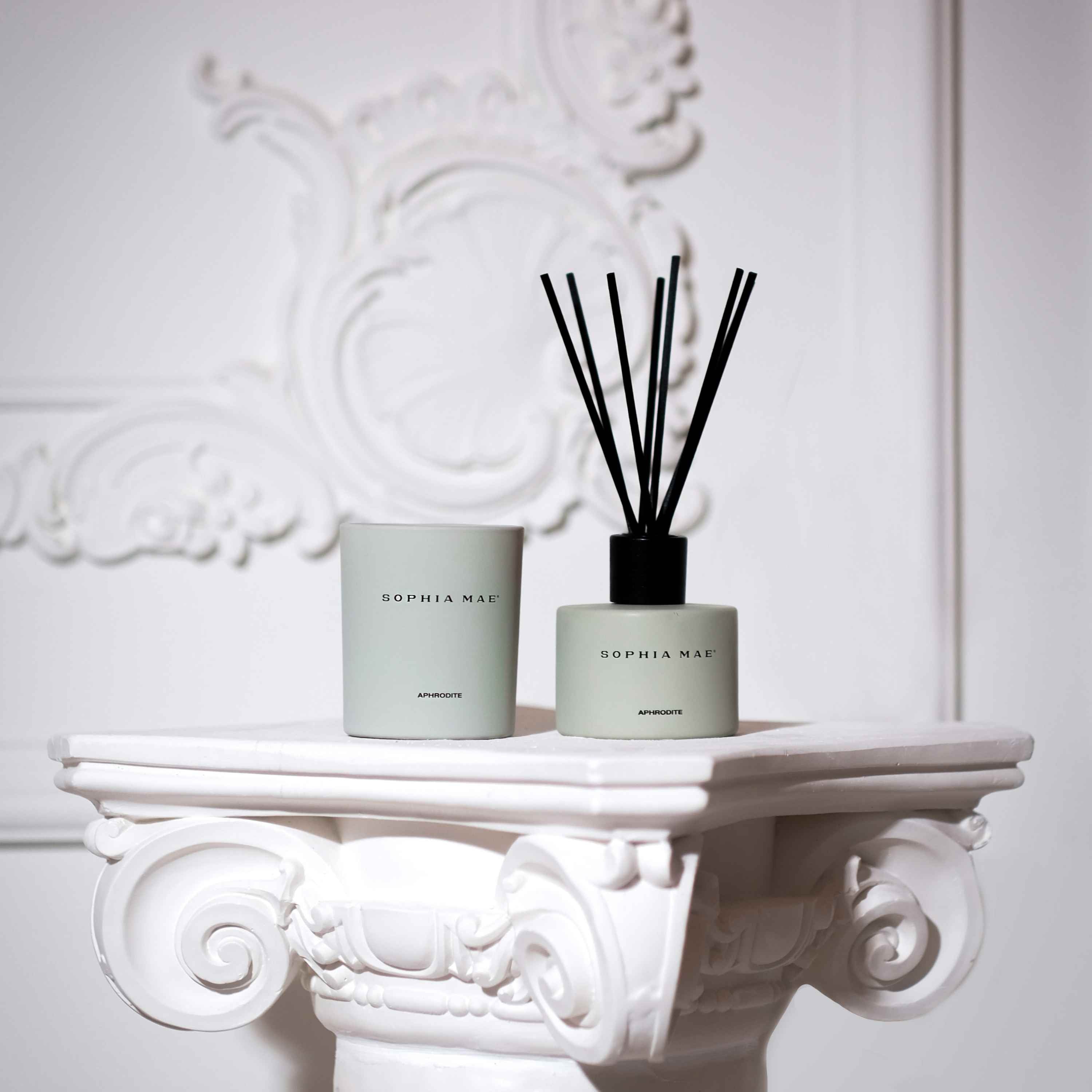 MIDI SCENTED CANDLE APHRODITE | SOPHIA MAE by Monica Geuze