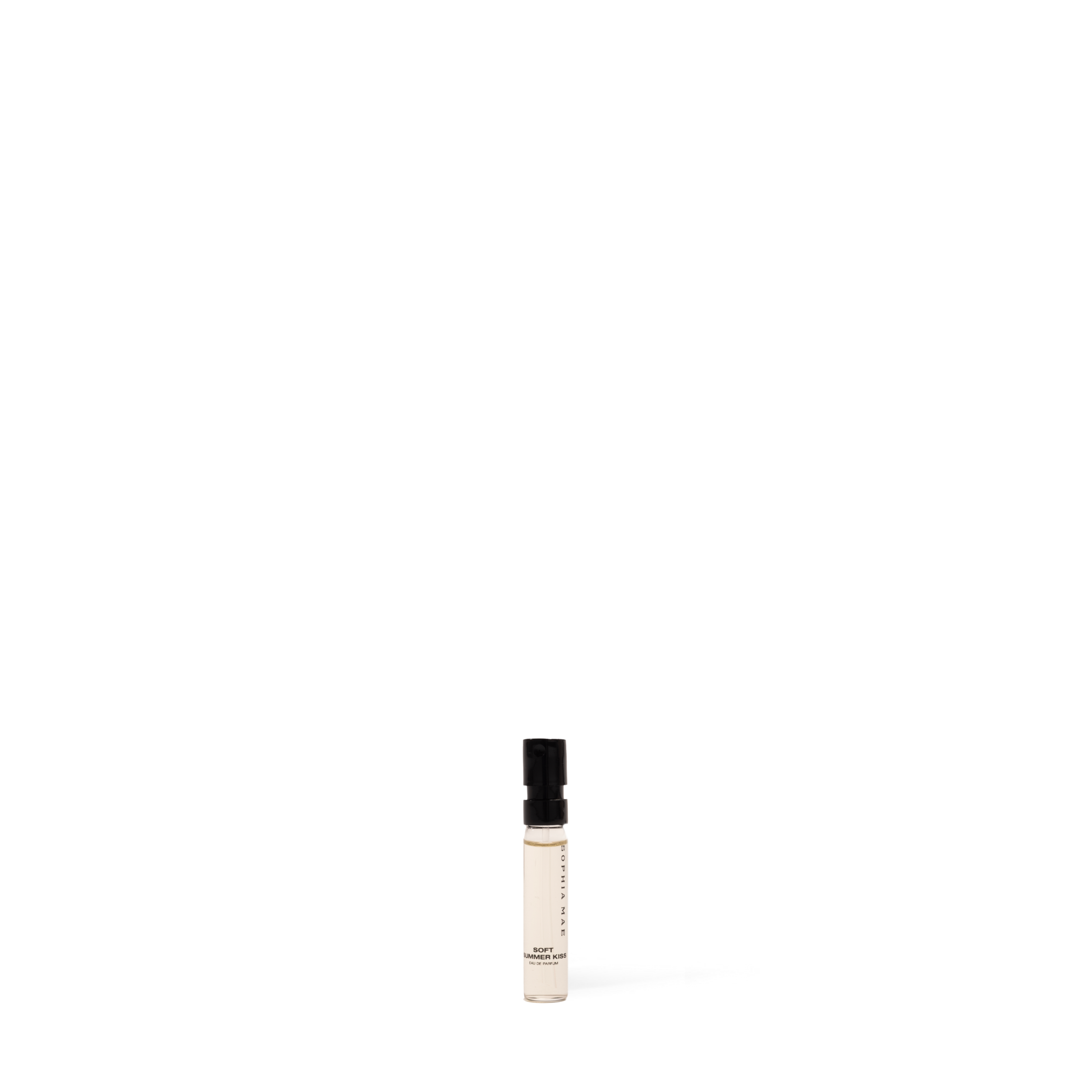 Mini fragrance sample with creamy notes of vanilla, tonka bean and maple nut for a nostalgic summer feel.