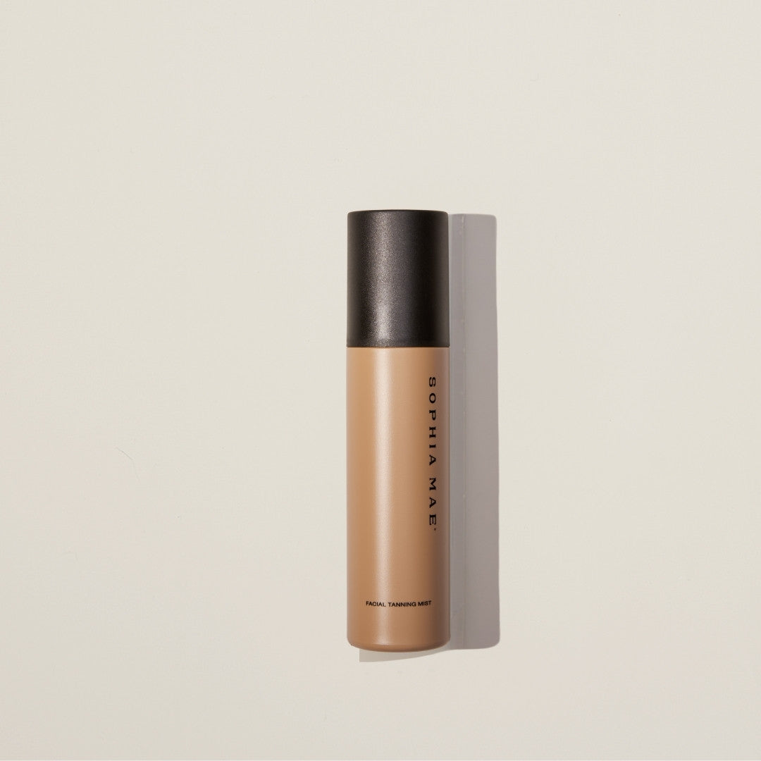 Facial Tanning Mist with hyaluronic acid and lavender – hydrating self-tanner for a natural, radiant glow and even complexion.
