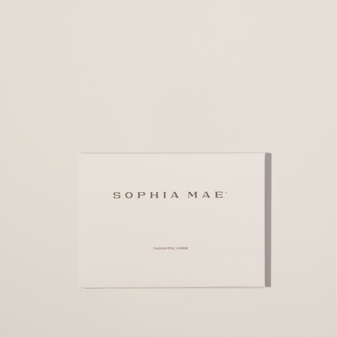 Elegant greeting card set on sustainable cardboard – versatile, beautifully designed cards perfect for any occasion or personal message.