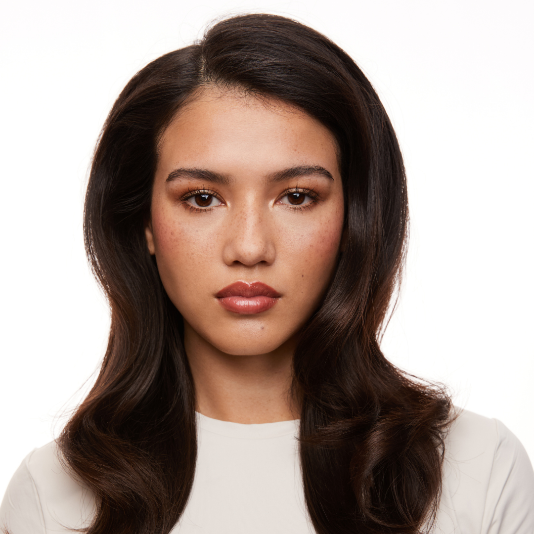 Essential Hair bundle with Roller Rendez-Vous maxi and midi sets plus Precious Pins for voluminous hair and curls.