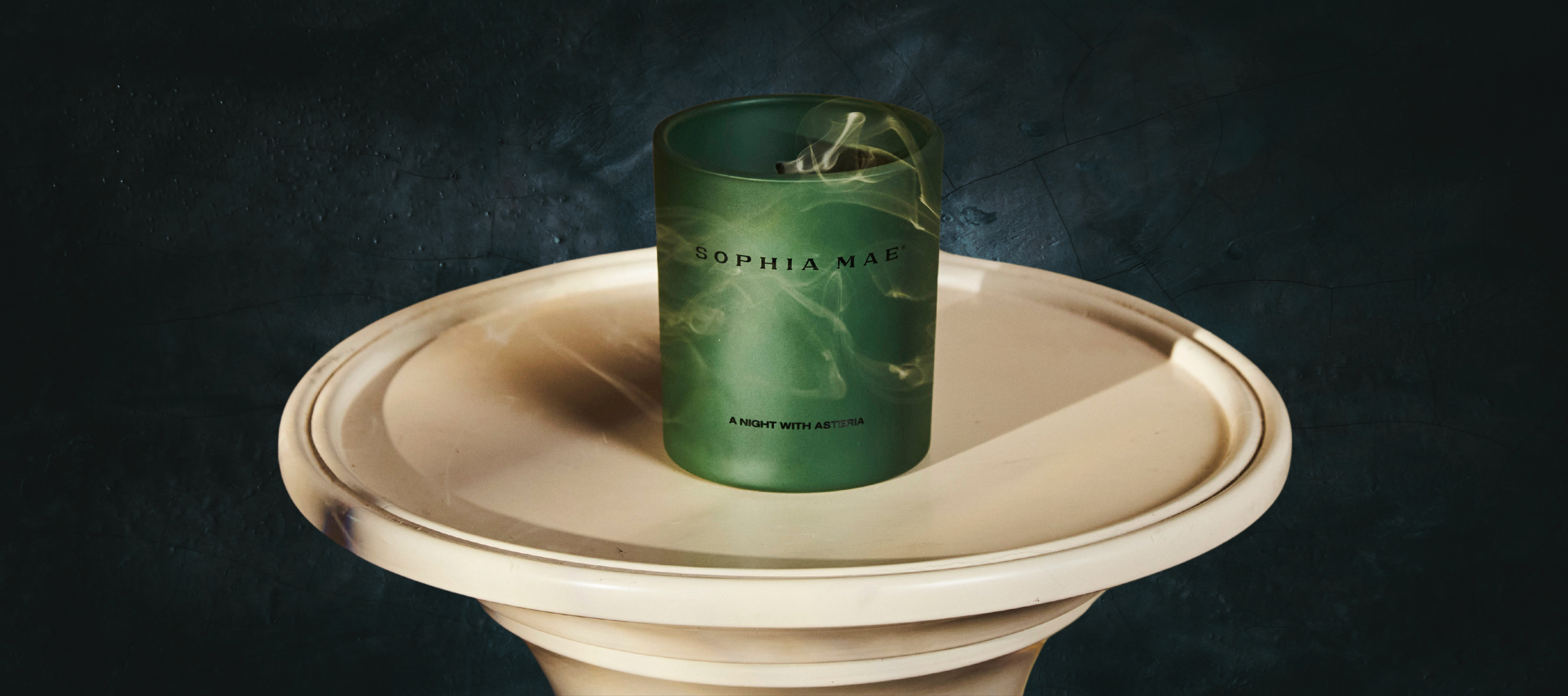 Limited edition candle SOPHIA MAE by Monica Geuze