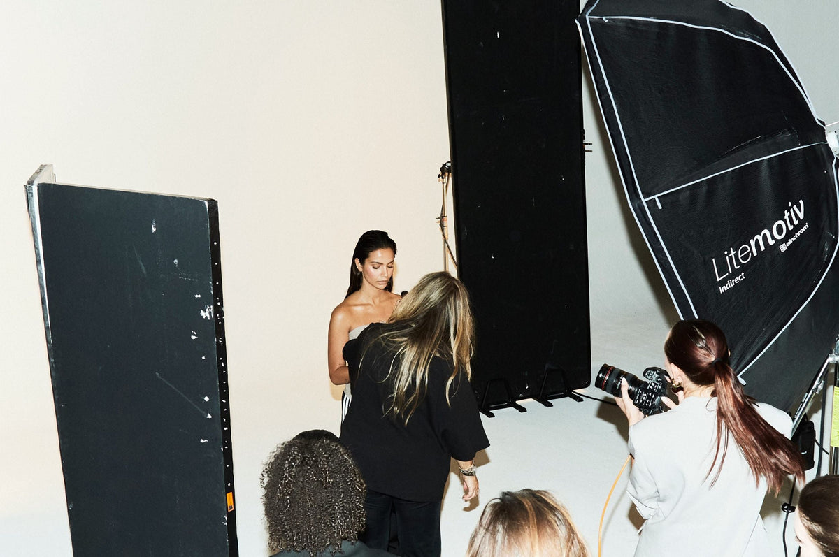 Behind the scenes of the SOPHIA MAE founders interview with Monica Geuze.
