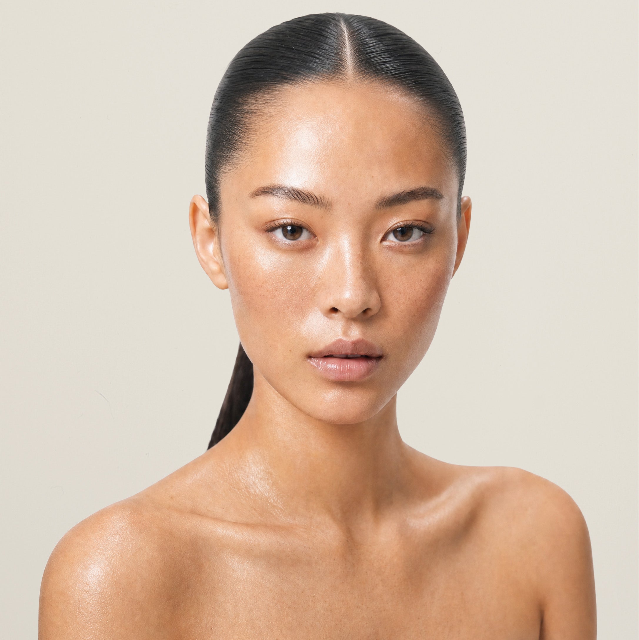 Haarspray voor slick look.