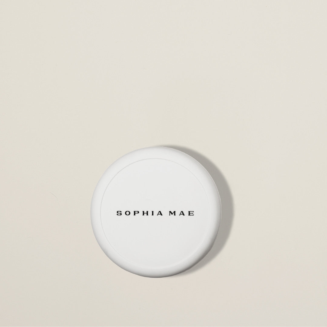 Tan Blusher – lightweight bronzed cream blush with a natural, tanned finish for cheeks, forehead, and lips.