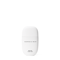 Skin Tint van SOPHIA MAE voor een egale huid.