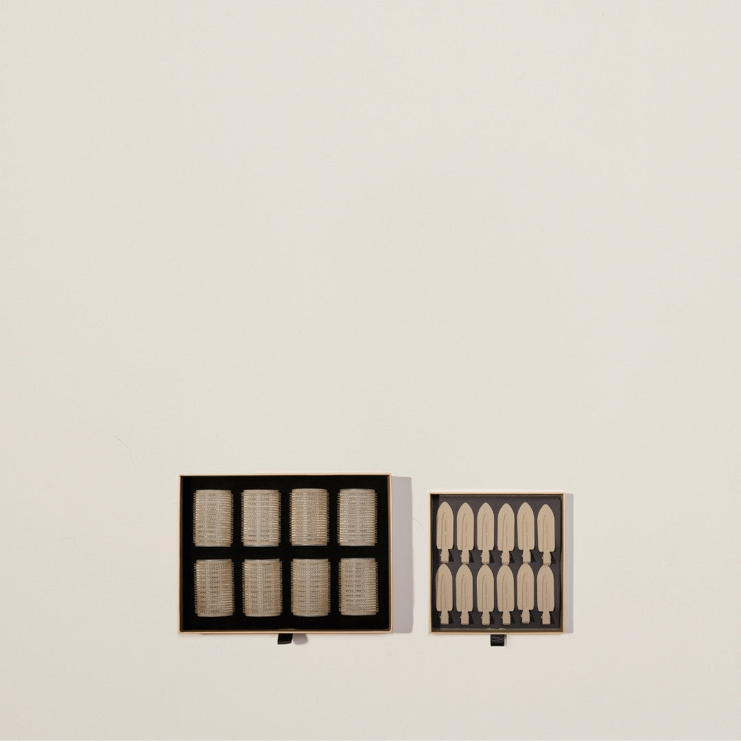 Medium hair rollers with clips.