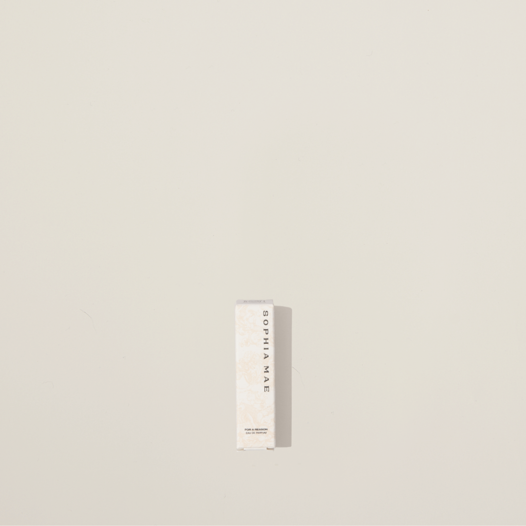 Signature scent For a Reason in sample size, timeless and warm eau de parfum with jasmine, soft spice, and musky depth.