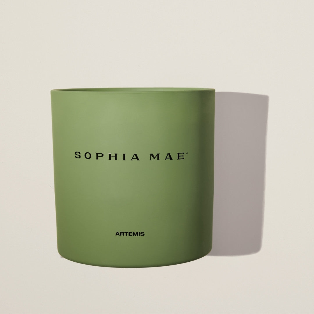 Artemis scented candle with vibrant notes of orange blossom, basil, and bergamot – a luxurious candle for a fresh and uplifting home ambiance.