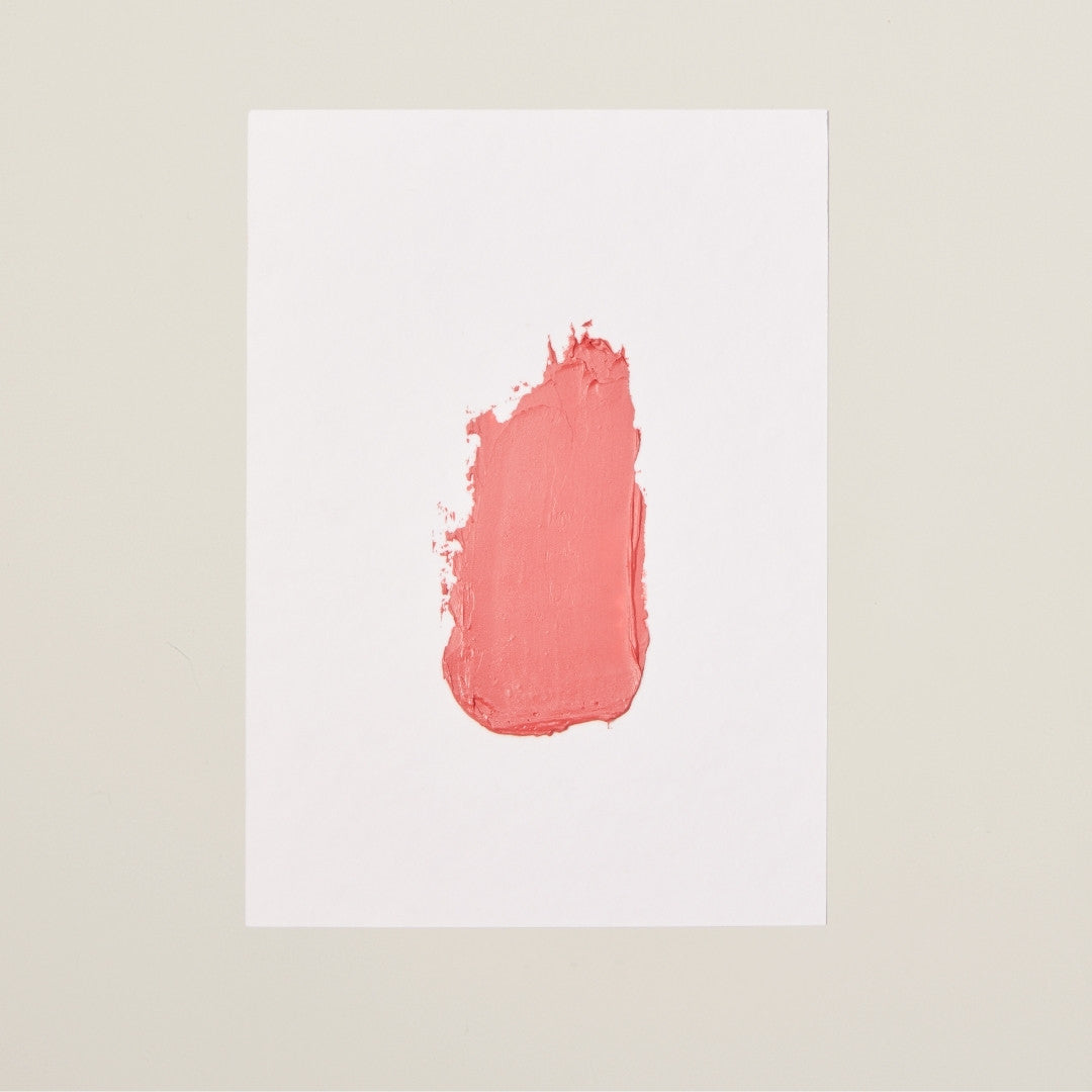 Minimalist cream blush compact with mirror – SOPHIA MAE’s Blissful Blush gives your skin a healthy, dewy flush on the go.