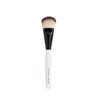 Make up kwast foundation SOPHIA MAE.
