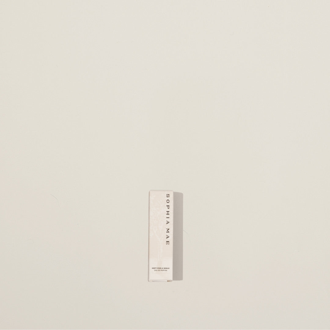 Spicy gourmand perfume sample by SOPHIA MAE.