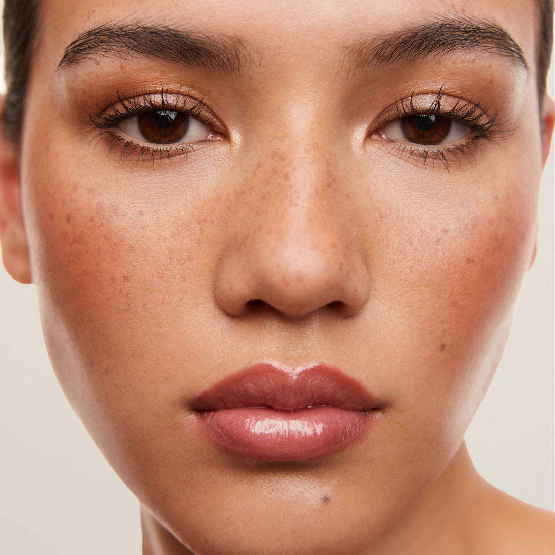Lip gloss that adds a delicate, fresh tint with a hydrating, non-sticky 3D finish.