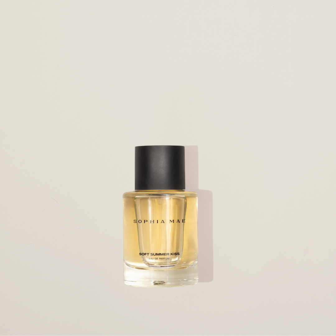 SOPHIA MAE Soft Summer Kiss – a light yet lasting summer eau de parfum with creamy, sweet notes and a fresh, musky finish.