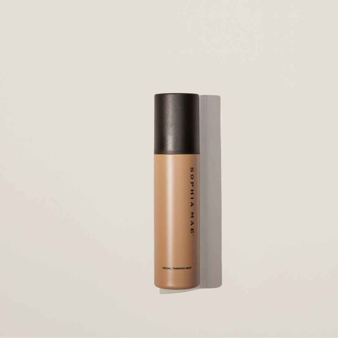 Facial Tanning Mist with hyaluronic acid and lavender – hydrating self-tanner for a natural, radiant glow and even complexion.