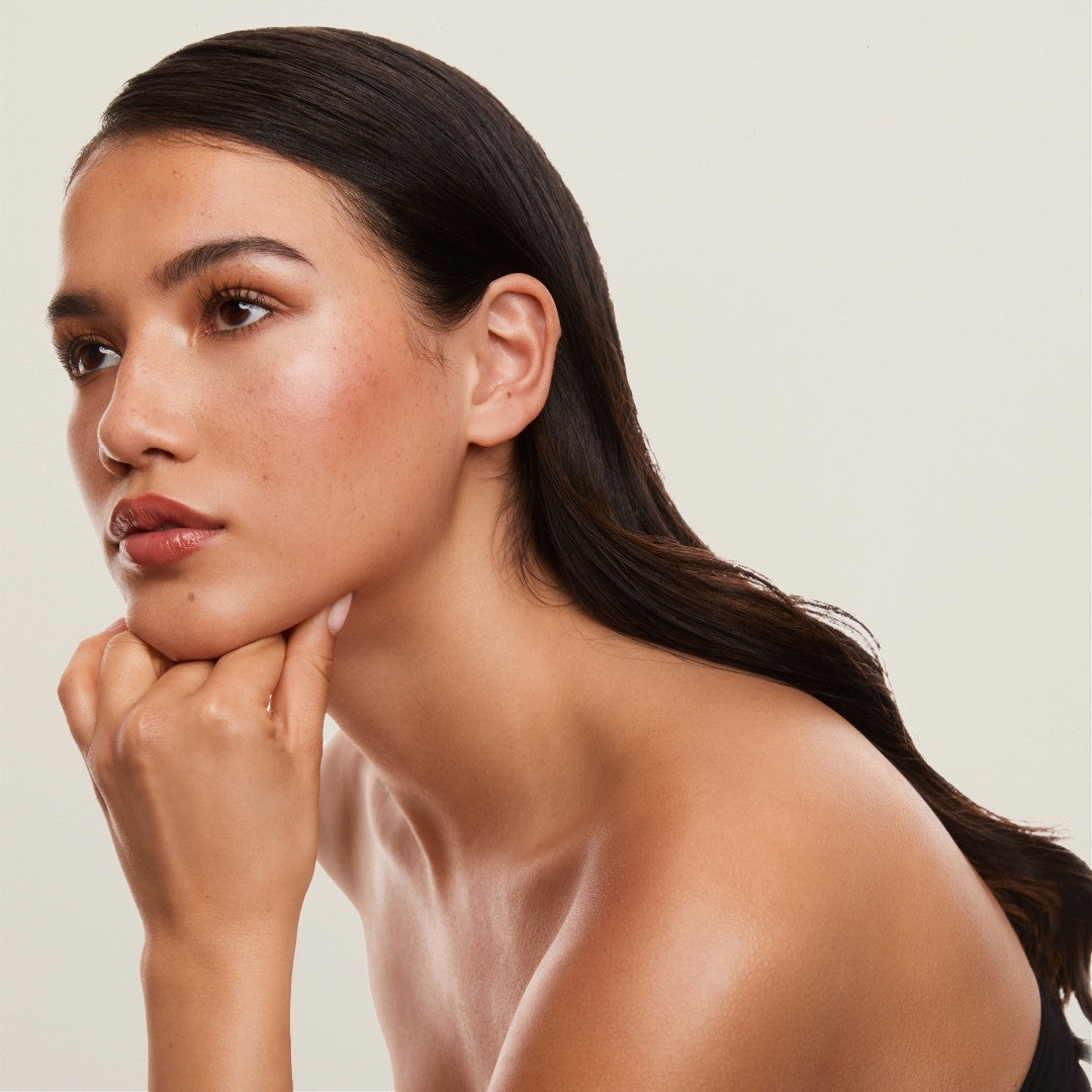Satin Sheen by SOPHIA MAE – deeply nourishing oil blend for soft skin and lustrous hair, infused with a sun-kissed, elegant fragrance.